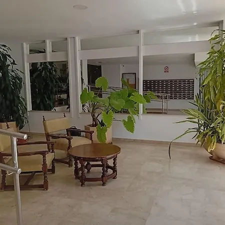 Moderno Piso En Carihuela